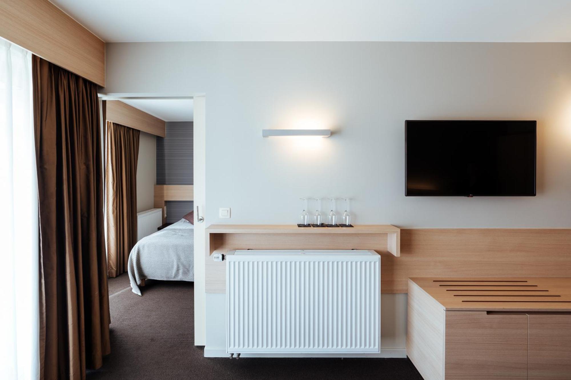 Cosmopolite Hotel Nieuwpoort-Bad Екстер'єр фото