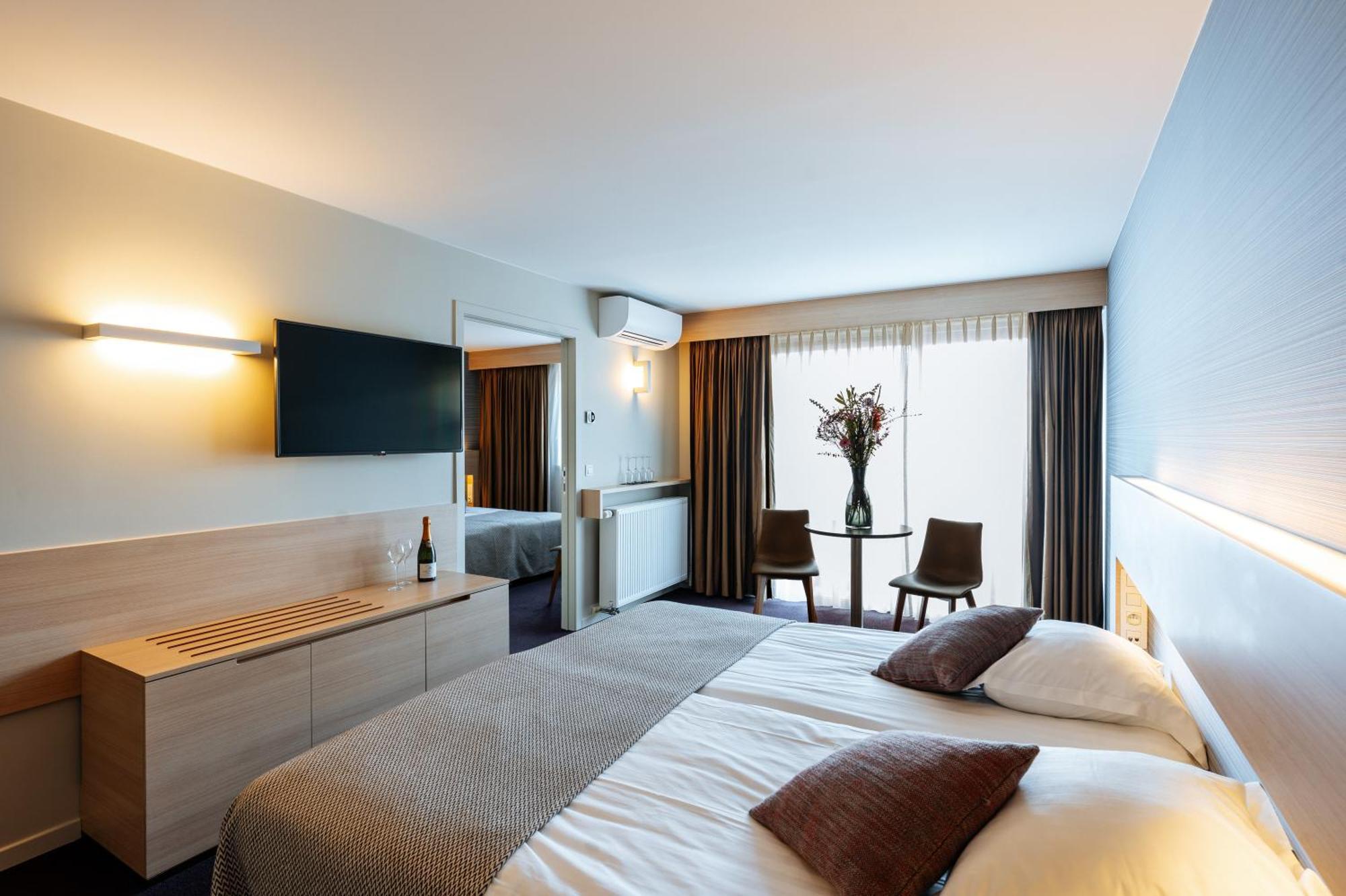 Cosmopolite Hotel Nieuwpoort-Bad Екстер'єр фото